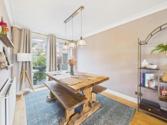 3 bed Semi-Detached for sale Image 4
