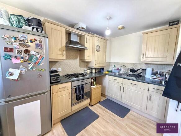 2 bed Apartment for sale Image 6