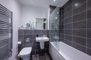 Flat 40, Wey Corner, Walnut Tree Close, Guildford GU1 4TT