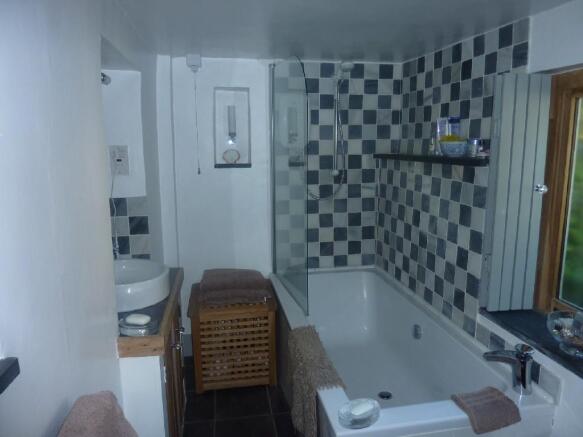 Photo 5