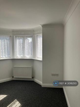 Apartment in Bournemouth, Boscombe - View 5