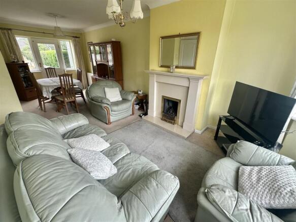4 bed Semi-Detached for sale Image 7