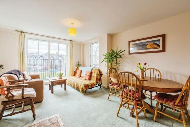 Lounge dining are...