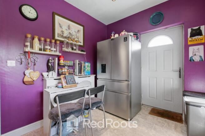 2 bed Semi-Detached Bungalow for sale Image 10