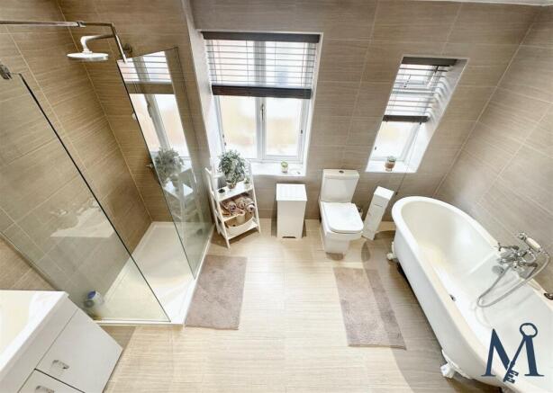 4-piece Family Bathroom