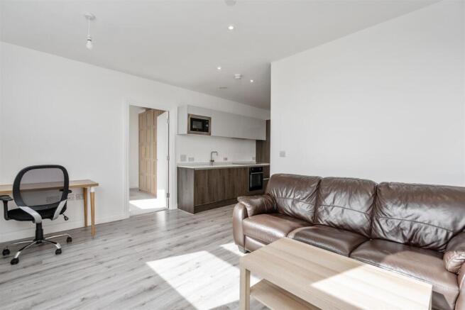 Flat 25 Warwick House_7.jpg