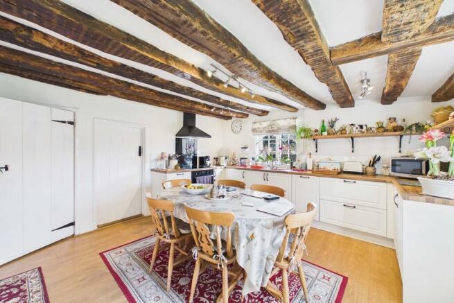 CAM01689G0-PR0506...