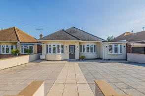 24, Park View Drive, Leigh-on-sea SS9 4TU
