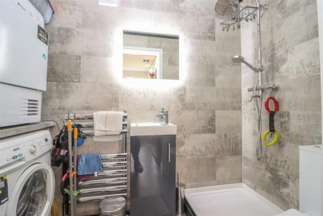 Shower/WC/Utility