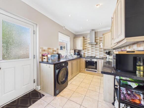 2 bed Semi-Detached for sale Image 4