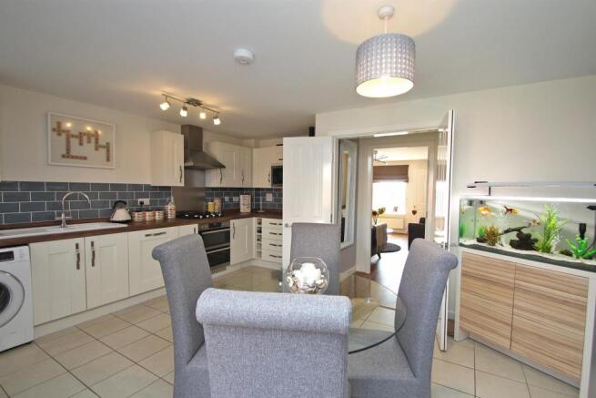 Dining kitchen