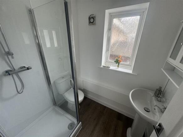 1 bed Bungalow to rent Image 5
