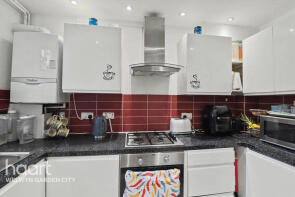 32, Jasmine Gardens, Hatfield AL10 0BH