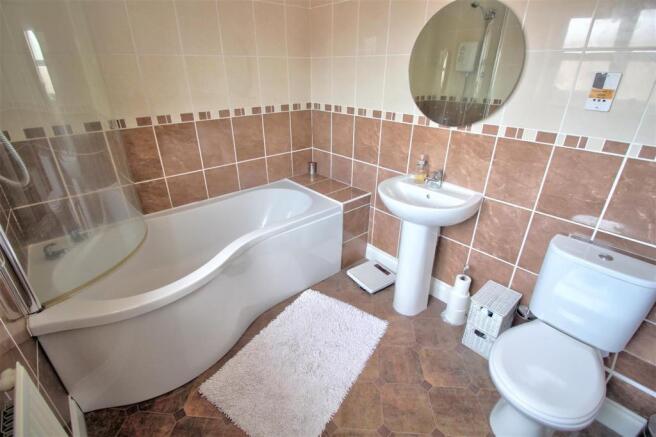 En-suite Bathroom