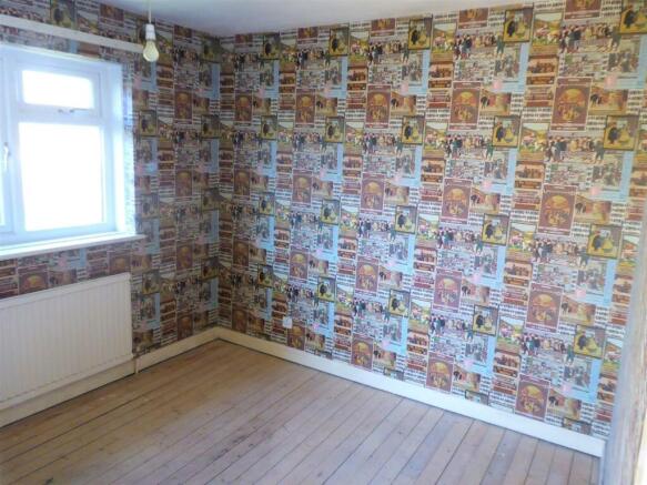 127 CHANTRY ROAD - BED 1.JPG