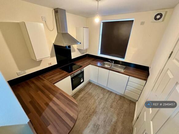 1 bed Flat to rent Image 4