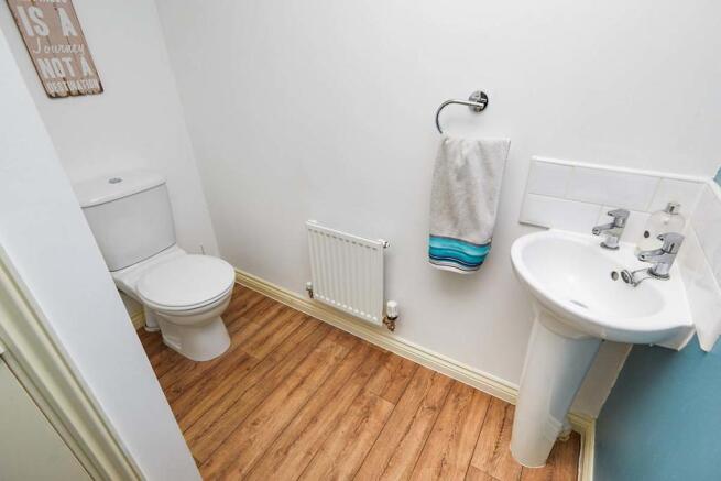 Cloakroom/Wc
