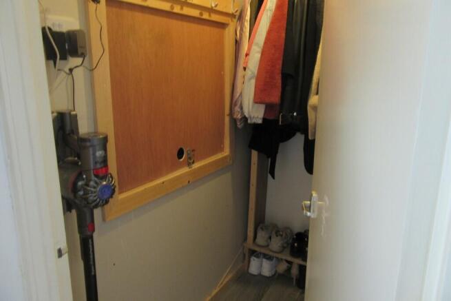Walk in cupboard