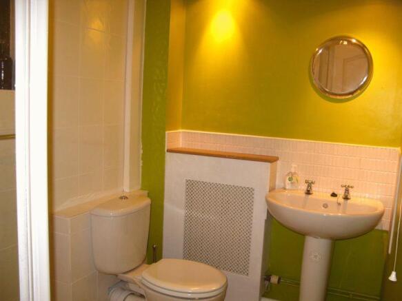 Annexe shower room