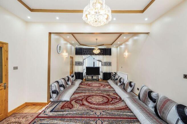 Sitting Room /...