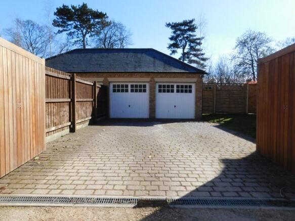 Driveway to Doubl...