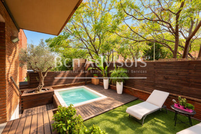Maravillosa-vivienda-con-jardin-y-piscina-en-Fi...