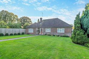 Carisbrooke, Lakelands, Harrietsham ME17 1AR