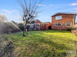 11, Dyson Close, Lutterworth LE17 4XD