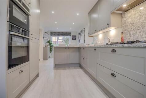 Halstead Close, Wickford