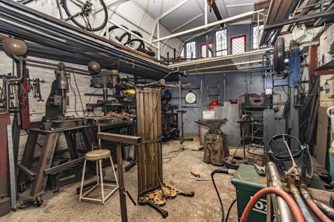 Forge / Garage 