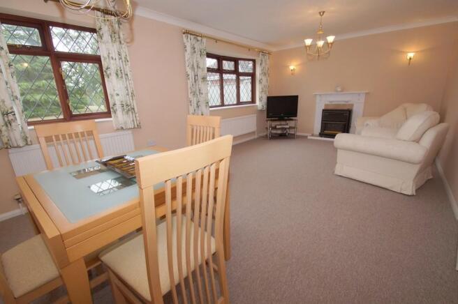 Sitting/Dining Room