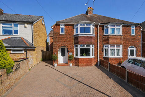 Ruins Barn Road, Sittingbourne, ME10