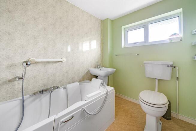 Photo 10