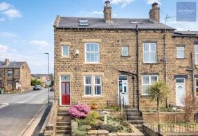 16, Hough Side Road, Pudsey LS28 9BR