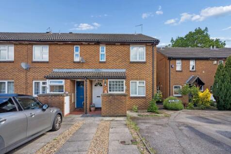 Mortimer Close, Bushey, WD23
