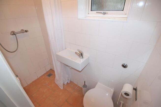 Downstairs Shower...