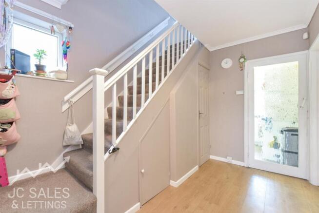 3 bed Semi-Detached for sale Image 7