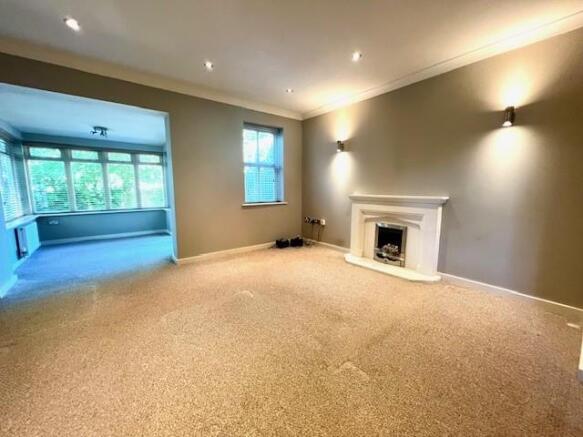 Sitting/Dining Room