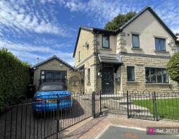 12, Cedar Close, Bradford BD4 6FL