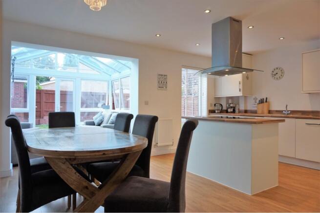 Kitchen/Dining Room
