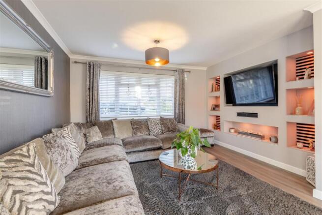 8680809-interior01.jpg