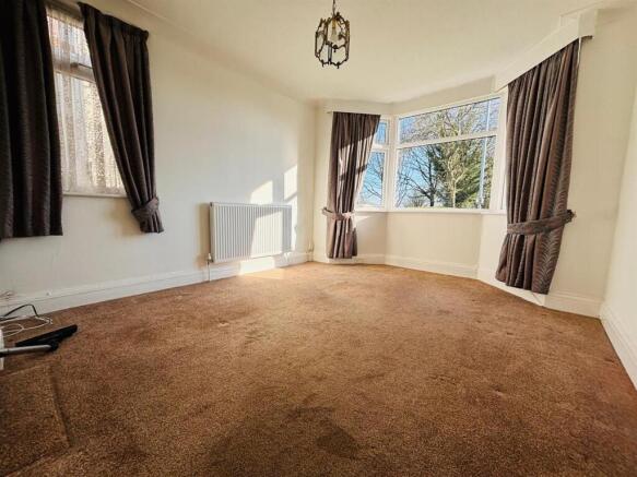 Living Room: