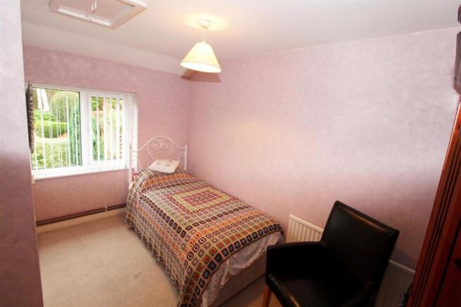 2nd Bedroom