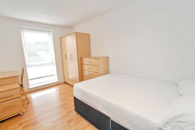 3 bed House to rent Image 4