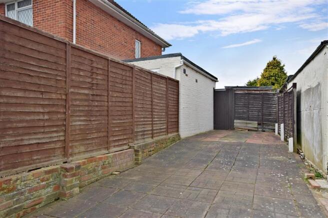 Driveway/Parking