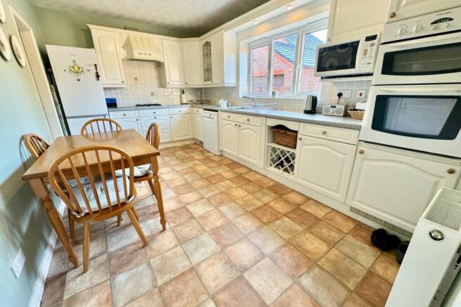 Kitchen/Family Room