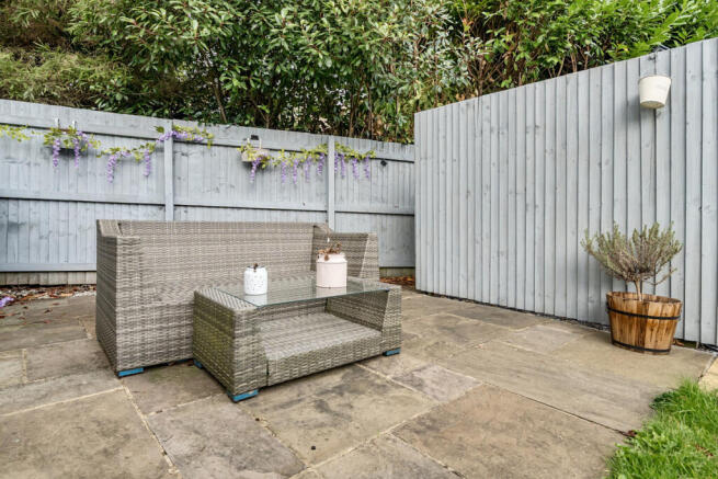 2 bed Semi-Detached for sale Image 8