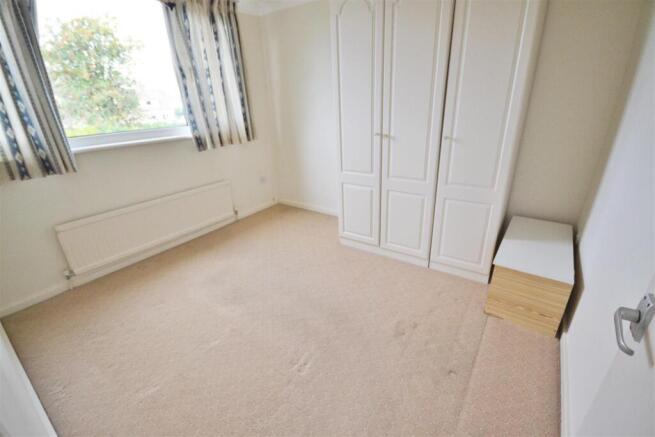 3 bed Semi-Detached for sale Image 8
