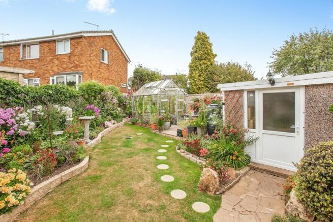 3 bed Semi-Detached for sale Image 4