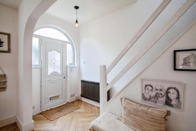 3 bed Semi-Detached for sale Image 6